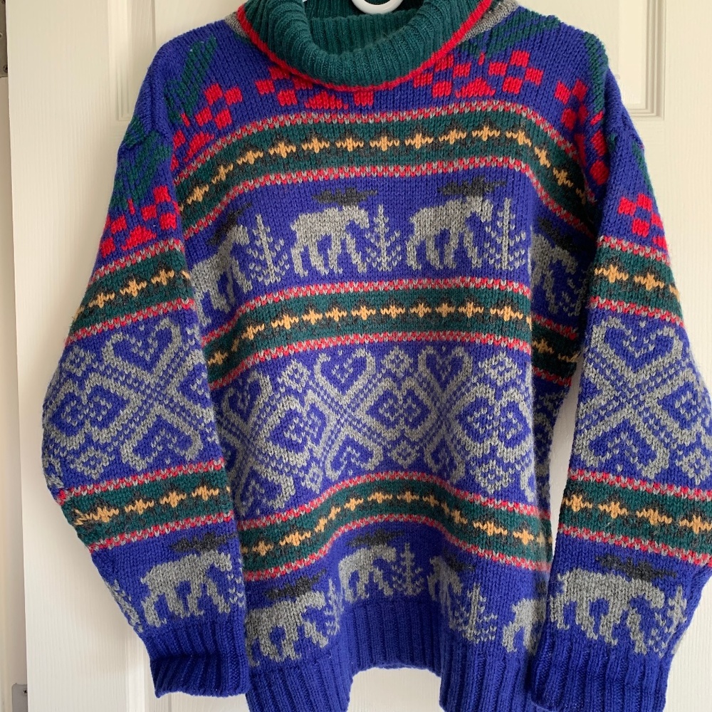 Eddie Bauer Women's size Med cowl neck wool sweater